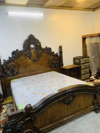 غرفة • عليه مجال • موصل الايمن