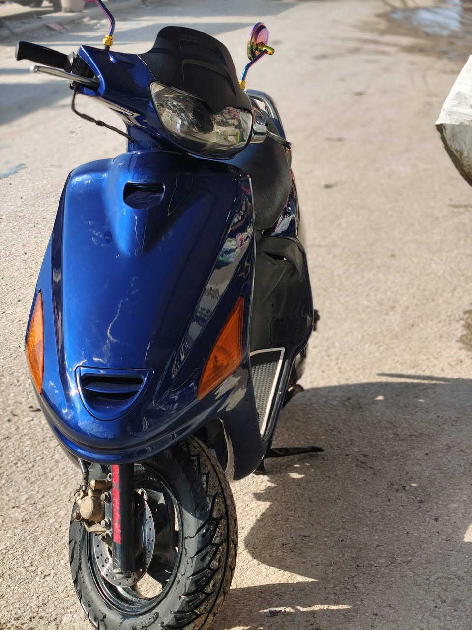 سلام عليكم دراجه فراشه فحل أصل مكينه ما مفتوحه شلعه ومعدل نضافه ميه بل ميه كهربايات كله شغاله تخم تاير جديد وكاله وزيرو السعر 525وبيها مجال حك الجيه العنوان نجف الرقم ***********
