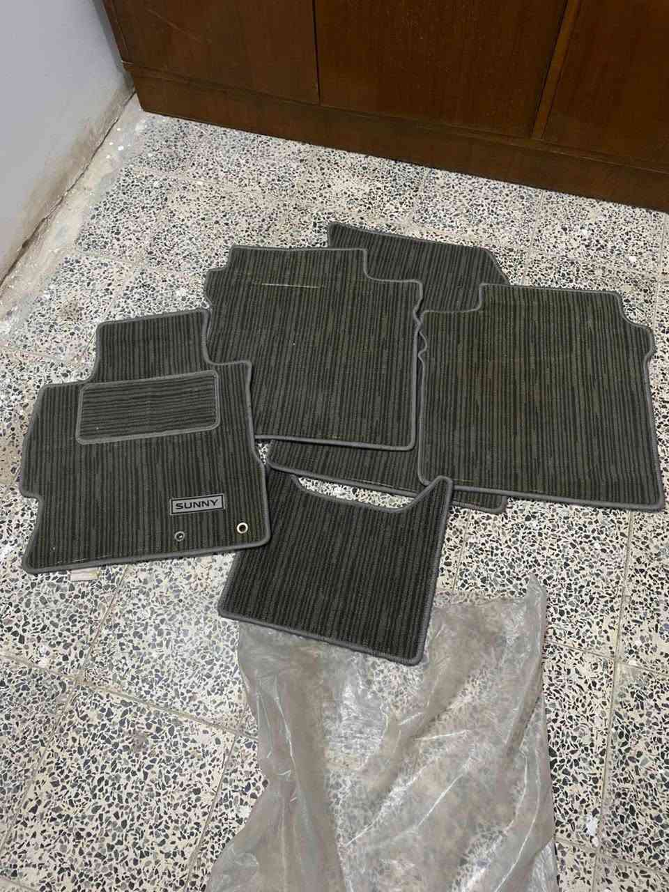 سلام عليكم غراض كورلا كاعيات انواع وكلشي موجود بل منشور فرشات جنطه 
تخم كامل كاعيات ربل مال راف فور 
مع كبات متنوعه
فلينات مال سبير انوع موجود 
فسفورات طرق 
علامات تكسي 
فرشات دشبول انوع 
(ايشي ايعجبك اتصل عل رقم ودلل )
(***********)مكان بغداد سيديه تقاطع درويش

