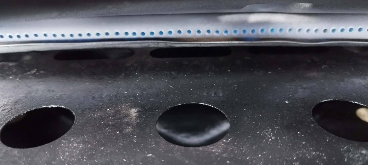 🔥 عرض مميز – طباخ يونفيرسل مصري ستيل5 عيون 🔥
✅ حجم عائلي: 80×60 سم
✅ 5 شعلات قوية
✅ فرن شغال خطين – يشتغلوا سوا للطبخ السريع
✅ ستيل مقاوم وسهل التنظيف
💰 السعر: 170وبيه مجال 
🔹 للبيع أو المعارضة حسب الاتفاق والقناعة 🔹
✨ مناسب للعوائل والاستخدام اليومي – لا تفوت الفرصة! ✨


**إذا كنت صاحب هذا الإعلان وتريد حذفه لأي سبب، رجاءا أرسل رسالة إلى الدعم الفني**