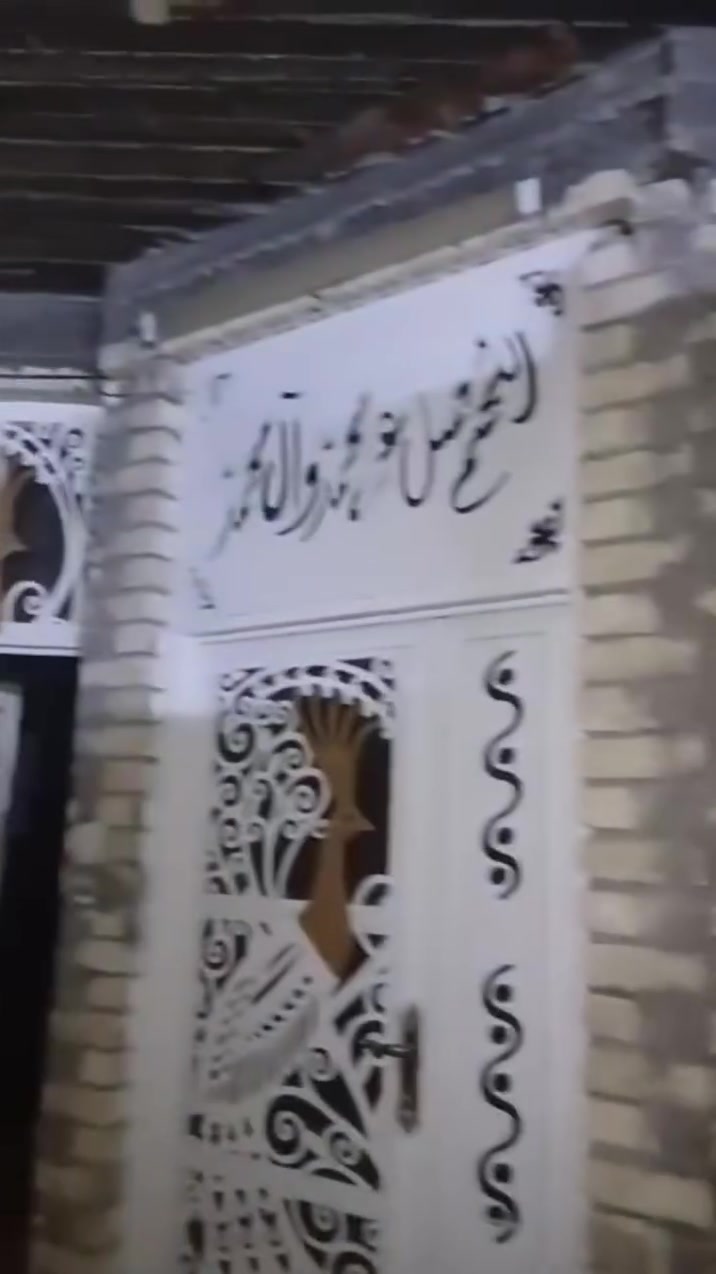 السلام عليكم بيت البيع مساحه ١٠٠ متر طابقين زعفرانيه أربع شوارع زراعي حجي جعفر سعر ستفسار على رقم فقط ***********
