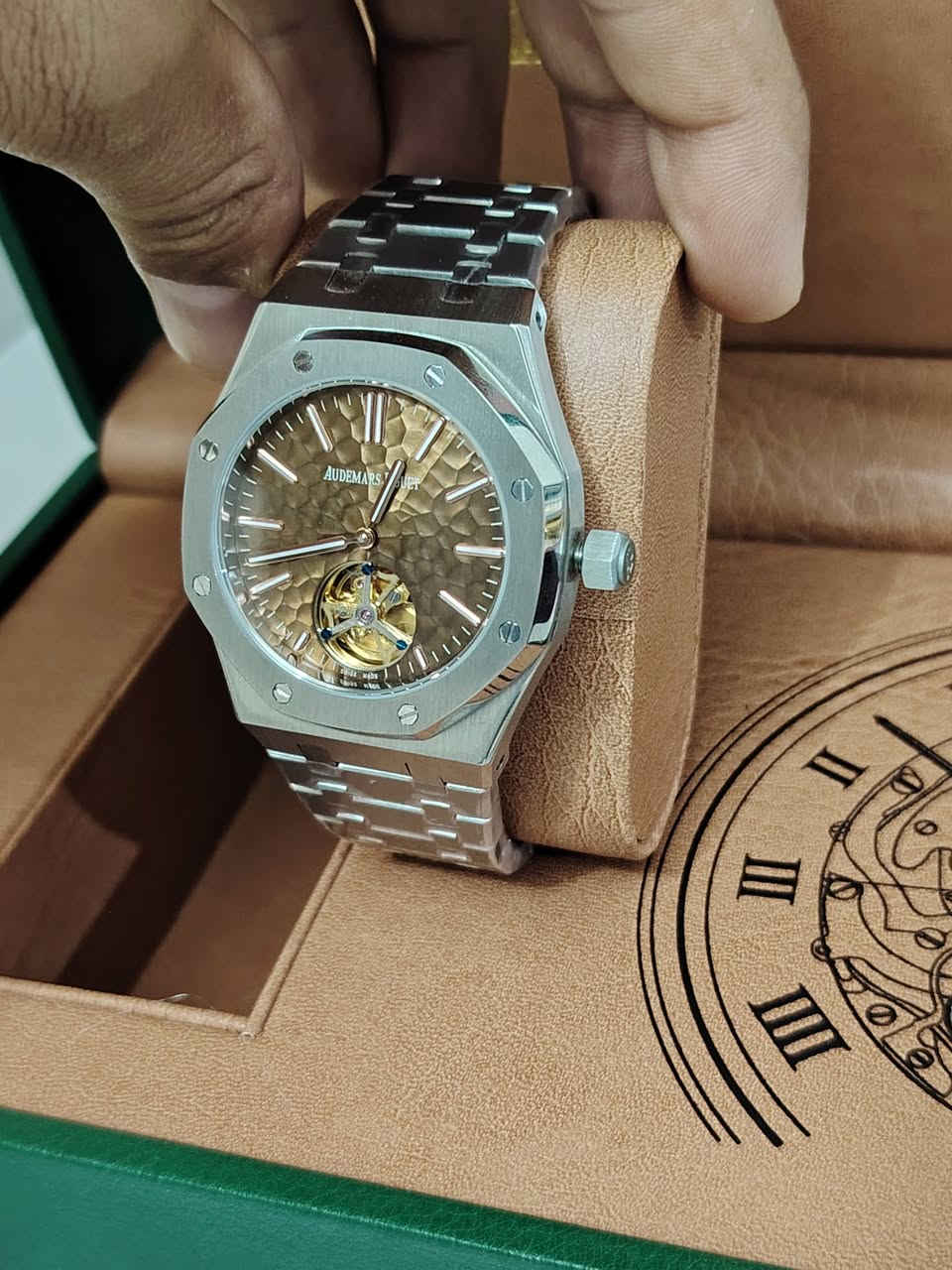 Audemars piguet Royal Oak
سوبر ماستر كوالتي


**إذا كنت صاحب هذا الإعلان وتريد حذفه لأي سبب، رجاءا أرسل رسالة إلى الدعم الفني**