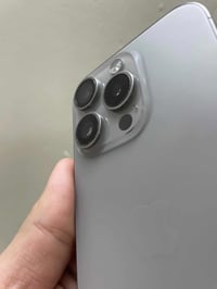 آيفون ١٥ برو • ٢٥٦ • تيتانيوم