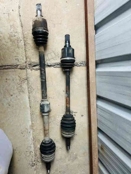 غراض النترا امريكي مكينة 2000للبيع مكاني ديالى ***********
