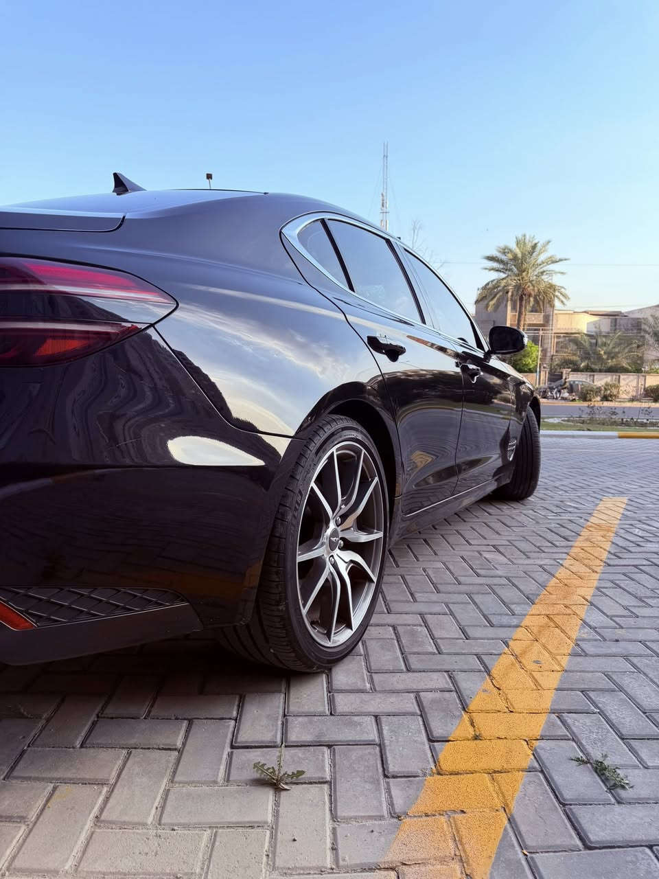 GENESIS   /   G70   /   2023
المواصفات:  

• تشغيل بصمة 🔑  

• كشنات تدفئة  

• تدفئة المقود (Steering Heater)  

• وضعيات قيادة: Eco / Comfort / Sport / Sport+ / Custom  

• Auto Hold  

• داخلية جلد أسود فخم  

• شاشة وسطية كبيرة  

• عدادات ديجيتال  

• رادارات أمامية وخلفية وجانبية  

• كشنات جلد كهرباء  

• نظام الحفاظ على المسار  

• مثبت سرعة تفاعلي  

• قيادة شبه ذاتية  

• دخول ذكي مع إنارة ترحيبية  

• إضاءة ترحيبية بالمرايا  

• لايت LED أمامي وخلفي  

الحالة:  

• حادث جاملغ +بنيد بدون دواخل  

💰 السعر: 197$  

📍 الموقع: بغداد الكرخ  

📞  ***********
