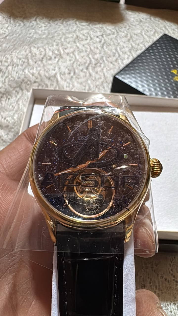 السلام عليكم اخواني الاعزاء ساعه الماركه العالميه ايسوب توربيون فقط كم قطعه بالعراق سعرها بالوكاله مليون 156الف وينصاف لها اجورالشحن 88الف واني ارخص من الوكيل بسعر 500الف ساعه لوك شمع الاتصال واتساب ***********
