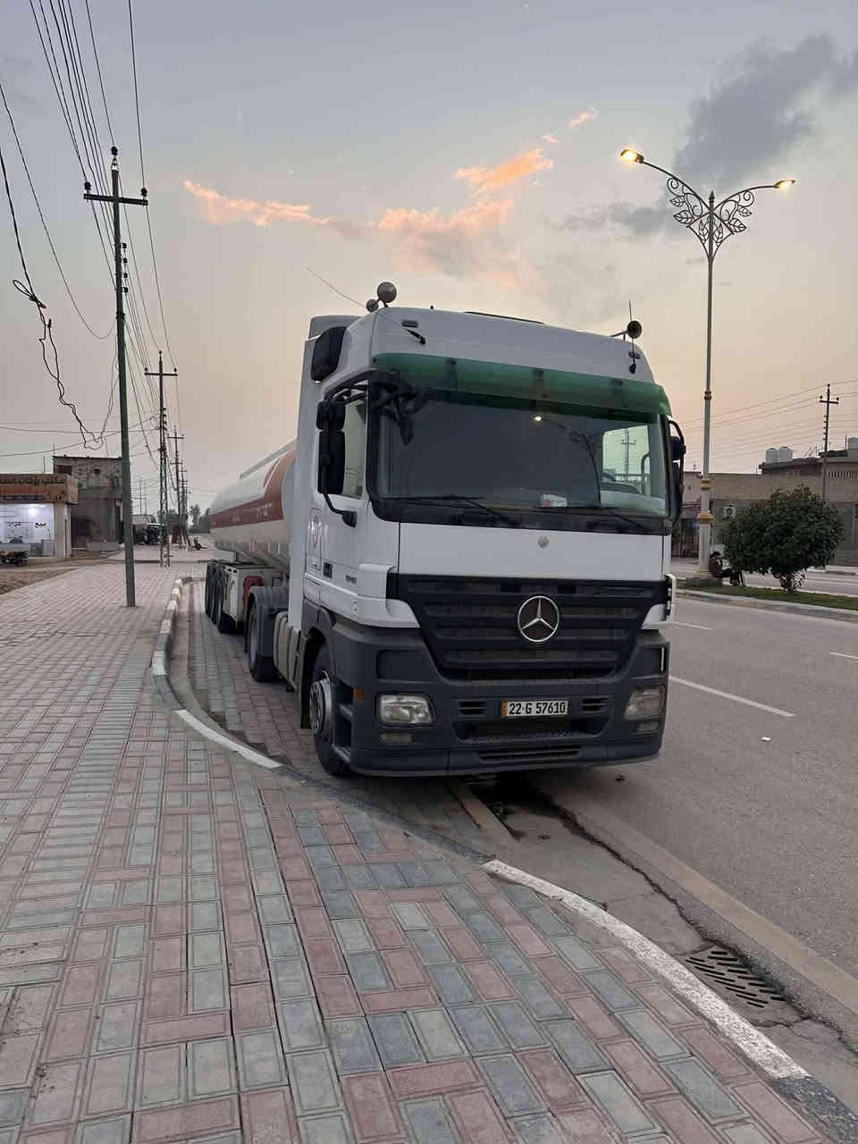 صهريج للبيع فقط موديل 2008 سنويه ل28 مربوط جي بي اس طوناج سنتين كير كهربائي كلج مكينه وكير وحداديه بحاله جيده تانكي حازم رقم اربيل انكليزي مكان كربلاء السعر4شدات و750وبي مجال *********** ***********
