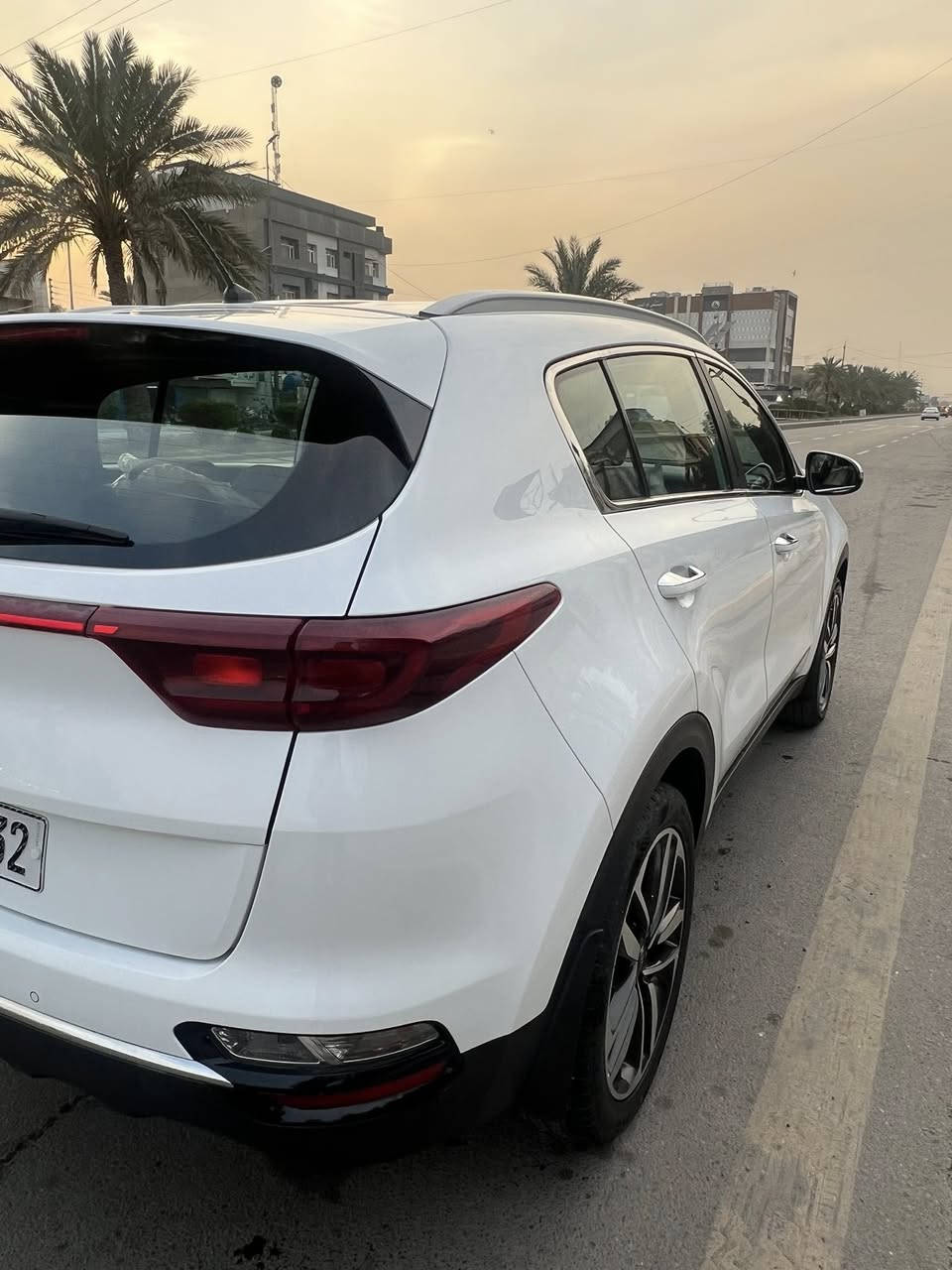 للبيع سبورتج 19 شكل ال20 لون ابيض
السيارة ماشية64 ااف
السيارة مواصفات البيسك
كامره
حساس امامي خلفي
سويج
السيارة مكفولة كفالة عامة ماعدةبارد بسيط باب السايق
السيارة خير من الله صدر محرك كلشي مكفول
سعر195 وبيها مجال 

المكان السيارة شارع فلسطين
رقمي ‭***********
