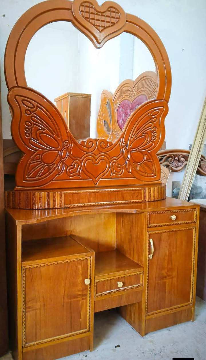 السلام عليكم غرفة نوم صاج بالكامل حديثة ٦٠٠ الف
توفرت غرفة نوم صاج كنتورها ابو ٥ ابواب  المرغوبه طبعا كل باب مستقل عن الثاني يعني ٥ حقيقي صاج بالكامل داخل وخارج وظهر وللمعلومه الظهر جرجوبه براغي غرفه اخت الجديده مستخدمه شهرين كاملة وجاهزة من جميع محتوياتها نظافة ١٠٠/١٠٠ متصرف عليها ولا الف السعر ٦٠٠ الف وتسوى اكثر وبالعافبه على الياخذها المكان بغداد #متوفر توصيل بكروة للحجز مراسلة الصفحه


**إذا كنت صاحب هذا الإعلان وتريد حذفه لأي سبب، رجاءا أرسل رسالة إلى الدعم الفني**