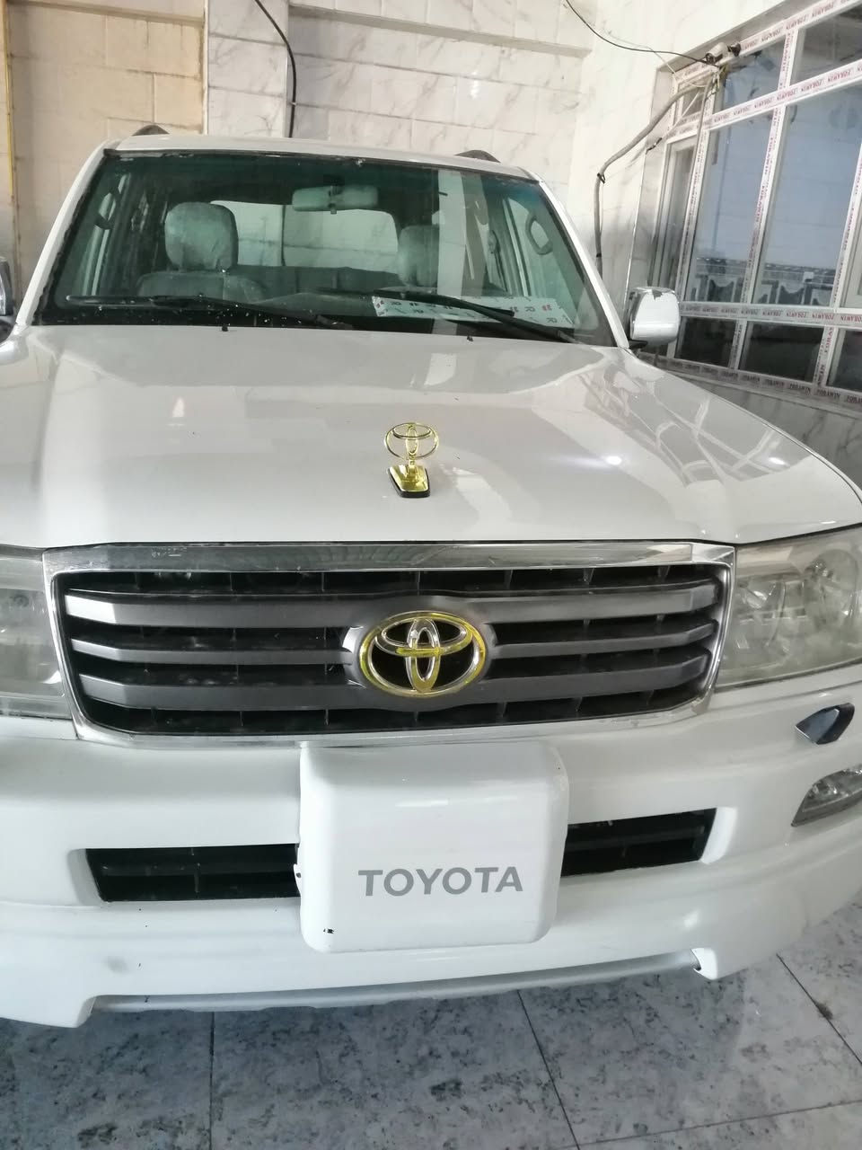 لاندكروزر ٢٠٠٤ مزاد شرطة نينوى رقم نينوى مصبوغ عام جمالية وتوحيد لون لان كان بها قطع باللون الأزرق محرك وكير بشرط تحويل فوري هزه وفحص ورقم سنوية جديدة قبل كم يوم سعره ١٣٨ َرقة السيارة بالموصل ***********./ ***********
