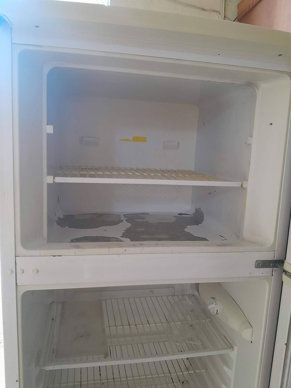 ثلاجة ارجليك .حجم 16 قدم شرط التجميد السعر 75..عنوان الانتصار شارع 60 قرب اسواق الخضراء 
***********
***********
