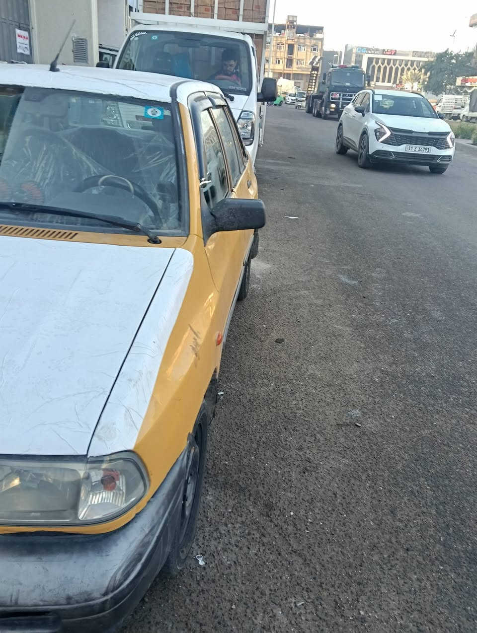 السلام عليكم سايبه البيع مديل 2011 مصفرة هيه وغرامات 
مكينه وكير وشواصي نضيفات تخم تايرات 
كهربايات كلهة شغاله 
العنوان مدينة الصدر 
السعر 24 وبيه مجال 
***********
