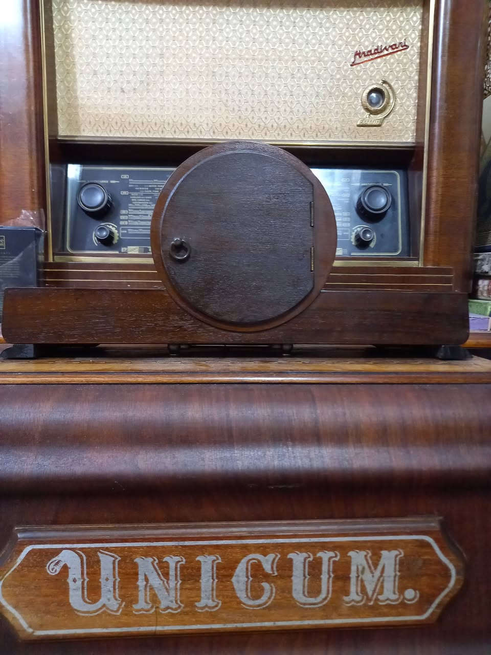 على حال الشركة 
 
ساعة فنتج 
ماركة Hermel
صنع ألمانيا 🇩🇪
سنة 1960  
صغيرة 40سم
دقات كل
 نصف ساعة 
 

للإستفسار مراسلة الصفحة


**إذا كنت صاحب هذا الإعلان وتريد حذفه لأي سبب، رجاءا أرسل رسالة إلى الدعم الفني**