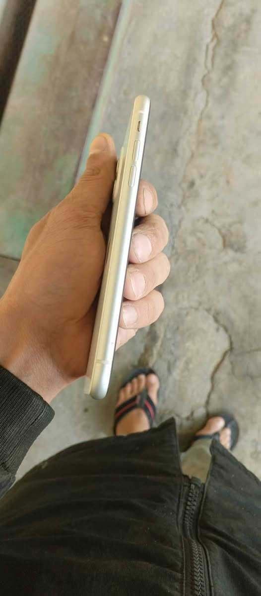 ايفون ١١بلادي 
بطاريه٨٢
ذاكره١٢٨
سماعة سبيكر ناصيه
سعر ١٧٥قفله


**إذا كنت صاحب هذا الإعلان وتريد حذفه لأي سبب، رجاءا أرسل رسالة إلى الدعم الفني**