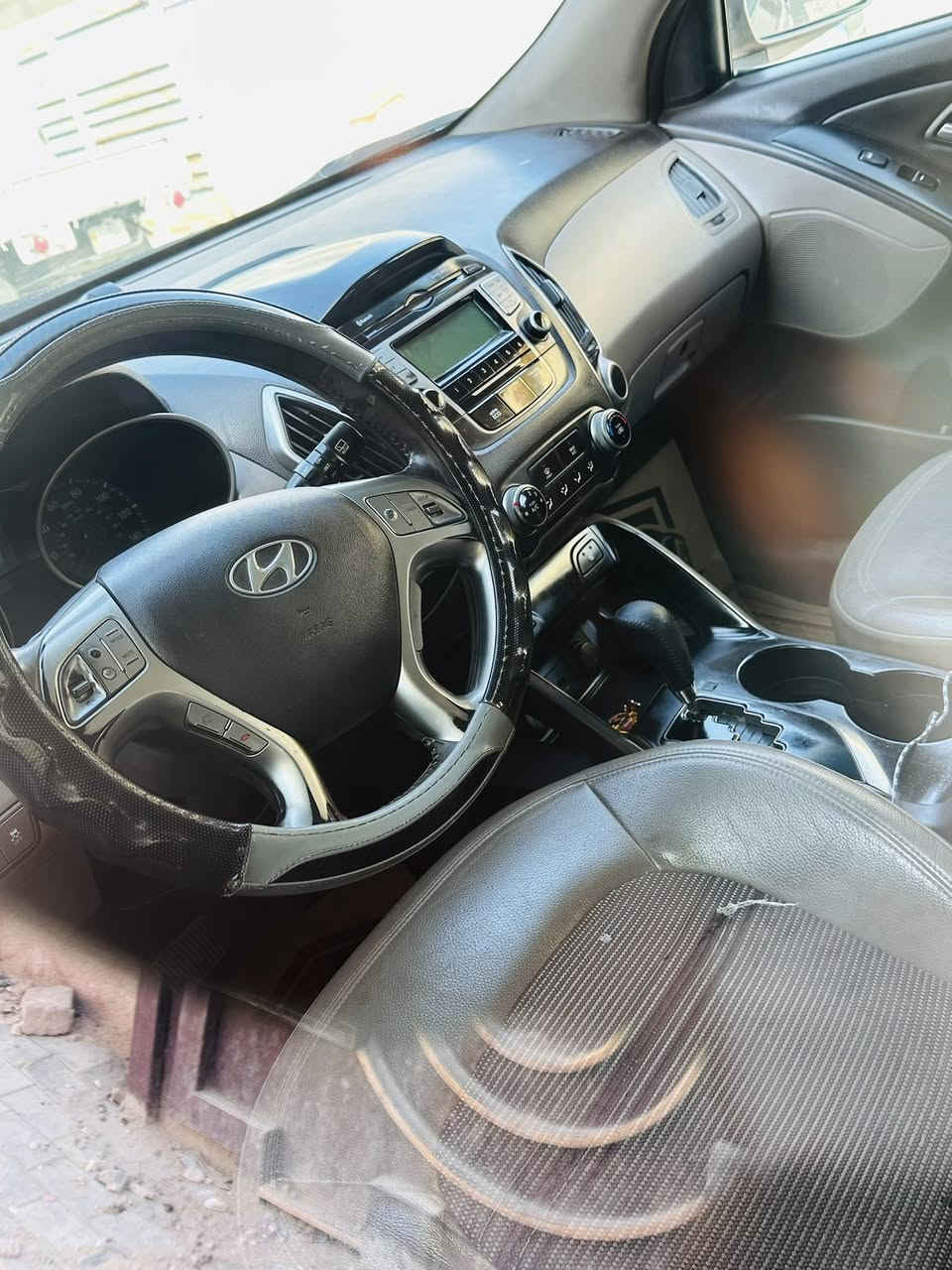 الهم صلي على محمد وآل محمد 🧿
السلامً عليكم سياره نوع توسان موديل 2012
مكفوله كفاله كير مكينه 2400دوش فوول مواصفات فور ويل مانع انزلاق ايكو انظمه قياده صعود جبال ⛰️ حساسات تتدفاء تبريد ب الكشن جلد كهربائي ⚡️ فول الفول سايره جاهزه مكينه مامفتوحه رقم بغداد تحويل مباشر. مكانه كربلاء 
السعر 118 استفسارا الاتصال 

‭٠٧٨٧ ٧٧٥ ٣٣٠٧‬
