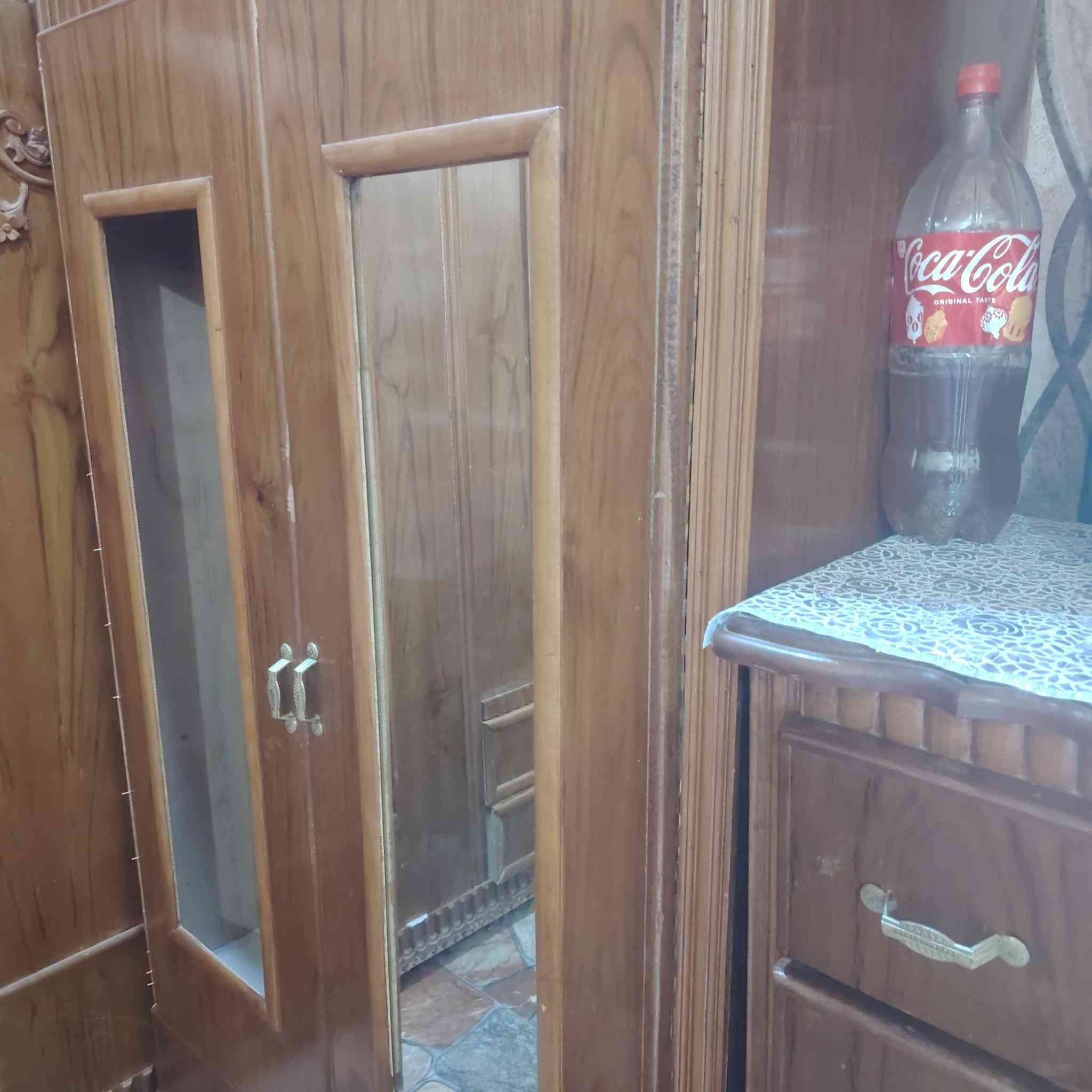 سلام عليكم غرفت نوم للبيع صاج بعدهة جديده احله من الصور  المكان قريت اجحله للستفسار علرقم ***********
