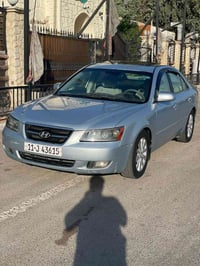 سوناتا 2007  رقم انكليزي وسنويه جديدة بسمي السيارة كير مكينه 6V 3300 ج...