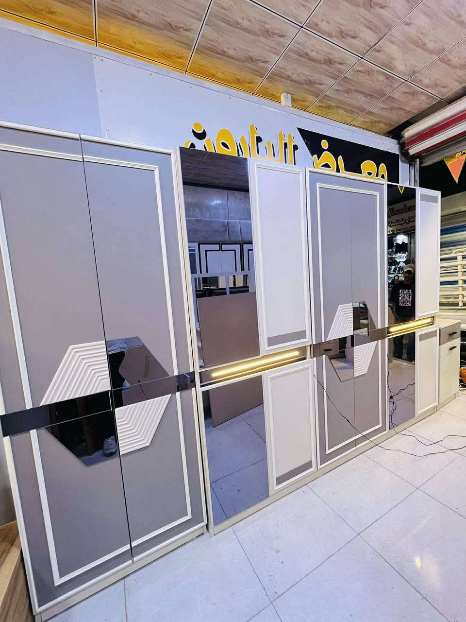 غرفة. تركي. نضام ابواب. لون مميز. موديل ٢٠٢٦ كوالتي عالي جرباية. سرير. مخزن. انارة شغالة
١٠قطع مليون. او٤٥٠بس واصل. كول. مناطق بغداد


**إذا كنت صاحب هذا الإعلان وتريد حذفه لأي سبب، رجاءا أرسل رسالة إلى الدعم الفني**