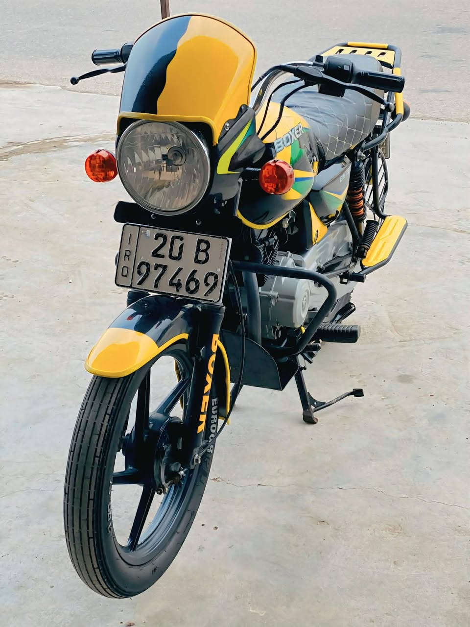 سلام عليڪم بوكسࢪ موديل 21للبيع او مࢪاوس مرقم باسمي ڪفاله عامه مكينه مامفتوحه جيب فيتࢪ وياك وتعال  مكاني بعقوبه تقاطع لساده ‏‪***********‬‏
