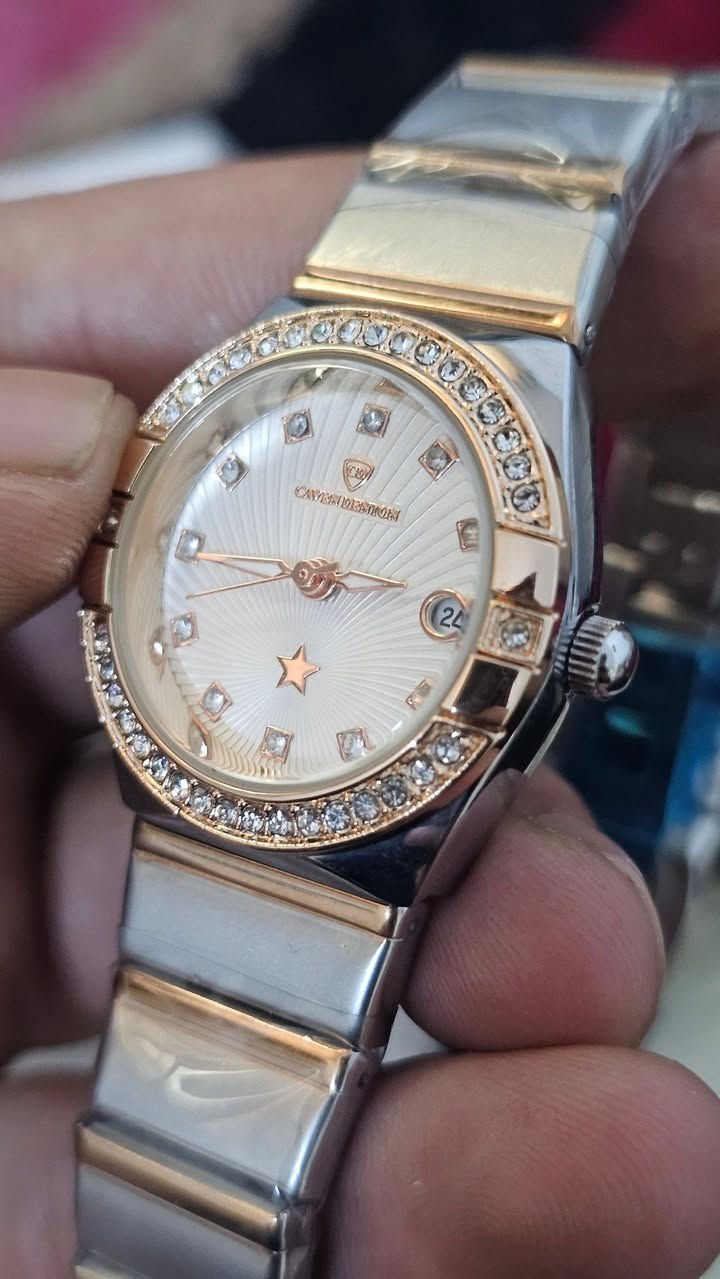 قطعه مال dhl ماركه نسائيه  مختمه بل كامل  جايه  مع علبتها الاصليه وجهاز تزغير سير


**إذا كنت صاحب هذا الإعلان وتريد حذفه لأي سبب، رجاءا أرسل رسالة إلى الدعم الفني**