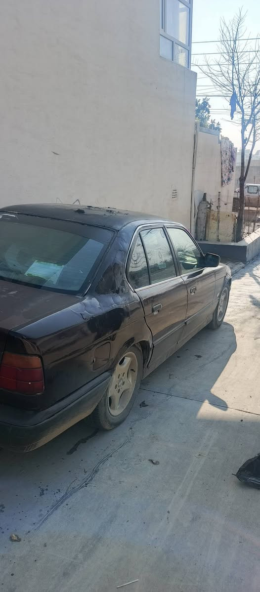 گێڕو مەکینە بە شەرت موسو بڕاوە بە شەرت تازە کلاجو عەینەو فلاونیم گۆڕیوە ئاڕمی پلاستیک ئاڕموو ئەوەلیات بە شەرت بەس جوابی تەلەفون ئەیەمەوە *********** السليمانية, العراق
