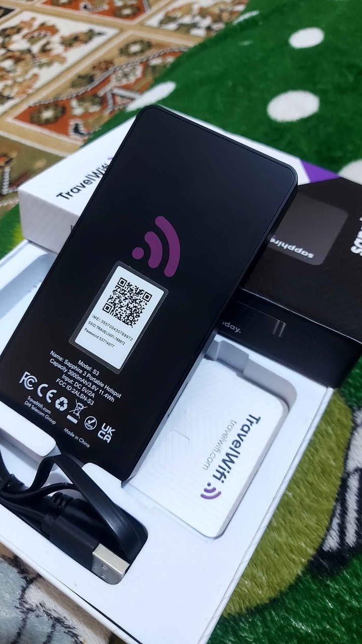 سعرة 150 / اني رايده 50 الف فقط
هذا الجهاز هو TravelWifi Sapphire 3، وهو نقطة اتصال Wi-Fi متنقلة عالمية مصممة للمسافرين. 
1_التغطية: يوفر اتصالاً بالإنترنت في أكثر من 130 دولة ويدعم 300 شبكة عالمية. 
2_الاتصال: يمكنه توصيل ما يصل إلى 10 أجهزة في وقت واحد. 
3_التقنية: يستخدم تقنية CloudSIM (بطاقة SIM افتراضية) التي تلغي الحاجة إلى تبديل بطاقات SIM الفعلية عند الخروج
4_البطارية: يتميز ببطارية تدوم لمدة 18 ساعة بلاد, صلاح الدين


**إذا كنت صاحب هذا الإعلان وتريد حذفه لأي سبب، رجاءا أرسل رسالة إلى الدعم الفني**