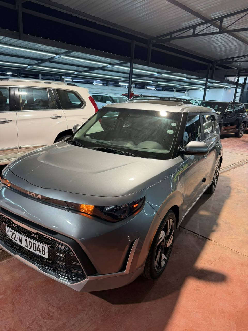 السلام عليكم
كيه صوال 
موديل 2023
مواصفات جيتي لاين
رادار جانبي 
رادار امامي 
كامره دواره 
اشاير بل مرايه 
بصمه 
فتحه 
داخل جلد مطعم احمر 
وباقي المواصفات المعروفه بل جيتي لاين 
ضرر السياره جاملغ امامي أيسر بدون دواخل 
وجاملغ خلفي أيسر بارد رقم الشاصي مذكور بل صور 
رقم أربيل 
(تحويل وكاله ) بل يعجبك 
سعر السياره (167) $ وبيه مجال 
اي استفسار الإتصال 
***********
