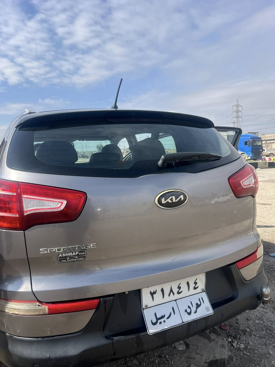 السلام عليكم
كيا سبورتج 2012 رقم اربيل 
سقف بنوراما فول بدون بصمة 
تحكمات استيرن
مري شفط  
طخم تاير جديد 
سيارة بدون ضرر بيها فقط ملاحضات بسيطة 
سياره جاهزه ما تصرف عليها ربع دينار 
بيع نقدا فقط السعر 142
الاتصال على الارقام  
*********** 
***********
