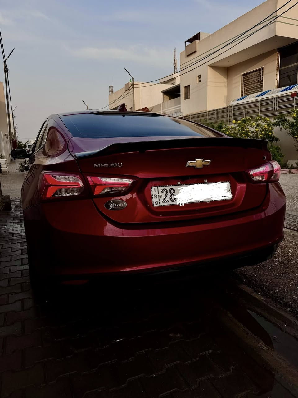 🔥 للبيع – فرصة مميزة 🔥
🚗 شيفروليه ماليبو 2023 – فئة Premier (أعلى فئة)

📍 الموقع: النجف

✨ المواصفات:• محرك 1.5 لتر تيربو اقتصادي وقوي• ناقل حركة أوتوماتيك CVT سلس• شاشة معلومات وترفيه كبيرة تدعم Apple CarPlay و Android Auto• نظام صوتي فاخر (Bose) 🎧• مقاعد جلد فاخرة مع تدفئة وتبريد• تحكم كهربائي بالمقاعد + ذاكرة للسائق• فتحة سقف (Sunroof)• نظام دخول وتشغيل بدون مفتاح (Smart Key)• تشغيل عن بُعد• كاميرا خلفية + حساسات أمامية وخلفية• نظام المحافظة على المسار + تنبيه مغادرة المسار• نظام مراقبة النقطة العمياء• مثبت سرعة ذكي (Adaptive Cruise Control)• فرامل طوارئ أوتوماتيكية• جنوط رياضية قياس 19 إنش• إضاءة LED أمامية وخلفية• مرايا جانبية كهربائية مع تسخين

📊 الحالة:السيارة نظيفة جداً، استخدام خفيفبيه ضرر خفيف جداً (غير مؤثر على الأداء)

💰 السعر: 151 (قابل للتفاوض البسيط)

📞 – مراسلة خاص أو اتصال
***********
