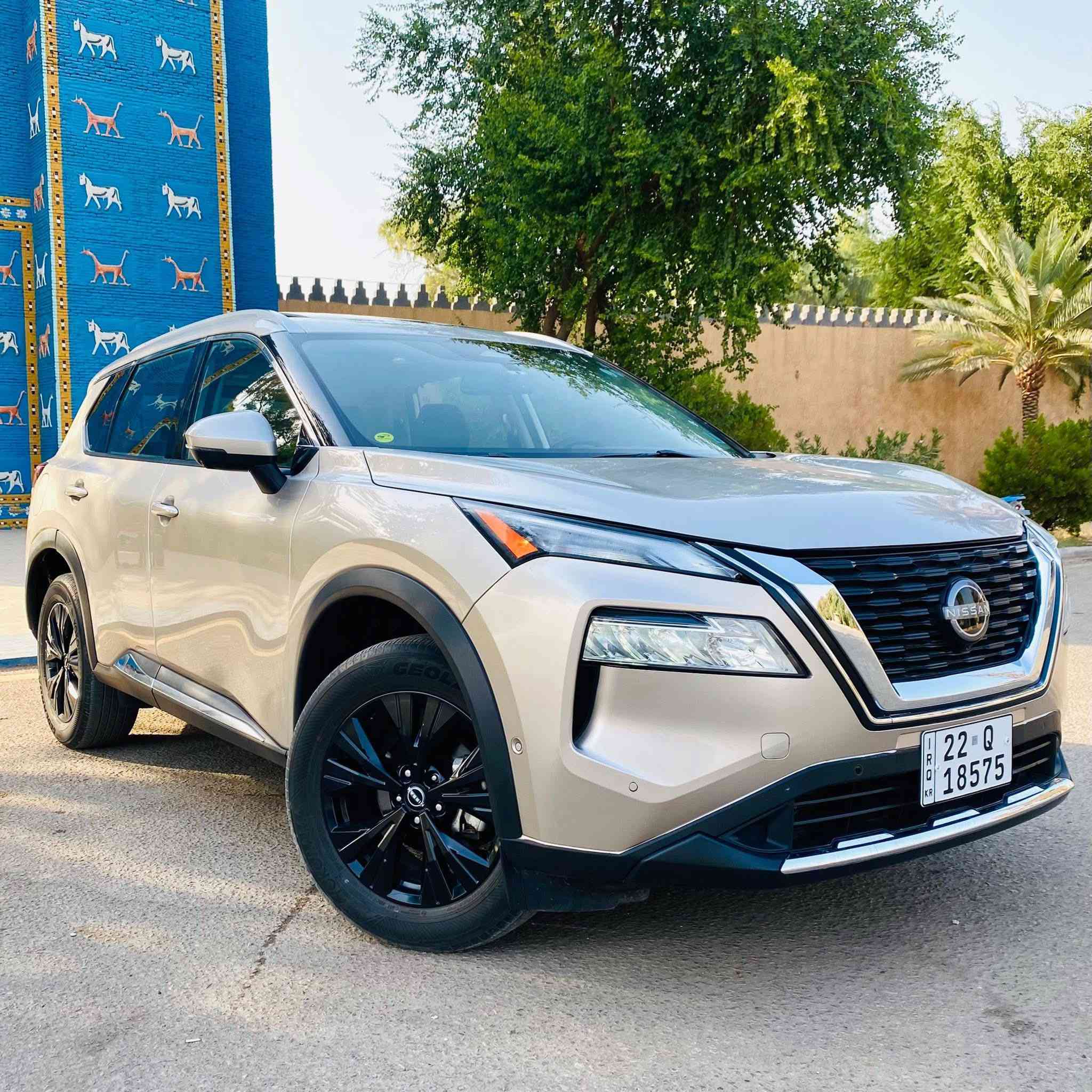 نيسان روج ٢٣ مكينة ٣ سلندر مواصفات sl بدون ايرباك السيارة بيها جاملغ مبدل وربع صندوق صبغ فقط باقي السيارة كلها مكفولة باسمي  رقمها اربيل وعنوانها بغداد  سعزها ١٧٨ ورقة وبيها مجال للشراي 
***********
