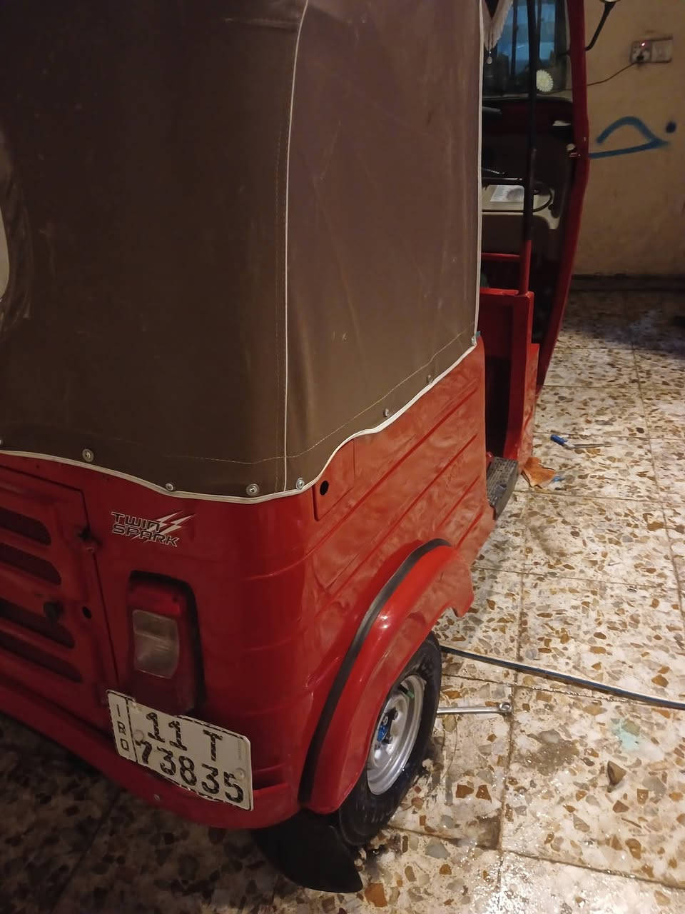 سلام عليكم تكتك رقم وسنويه 18مصبوغه عام لجماليه كفلك تنقيص وبخير مكان كماليه رقمي ***********
