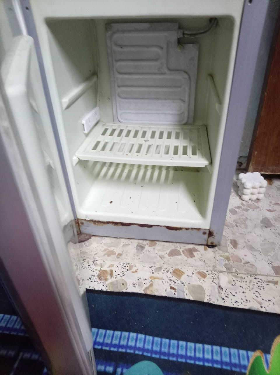 براد يشتغل بس الحار والبارد خفيف اعتقد يرادله غاز نظيف للبيع قيم واخذ بما يرضي الله مكاني مدينه الصدر


**إذا كنت صاحب هذا الإعلان وتريد حذفه لأي سبب، رجاءا أرسل رسالة إلى الدعم الفني**