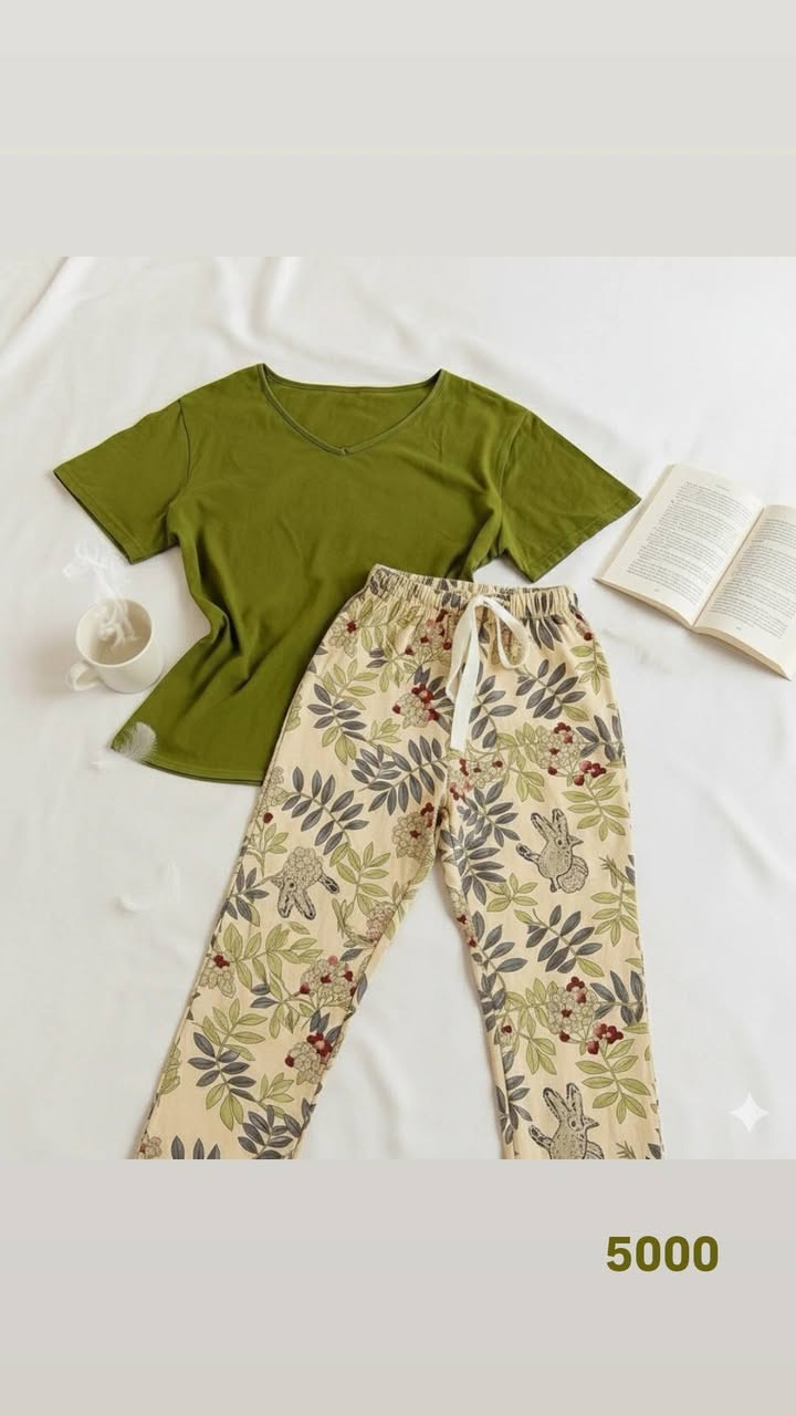 بنات عندي هذني قطع اخيره وعليهن تخفيضات


**إذا كنت صاحب هذا الإعلان وتريد حذفه لأي سبب، رجاءا أرسل رسالة إلى الدعم الفني**