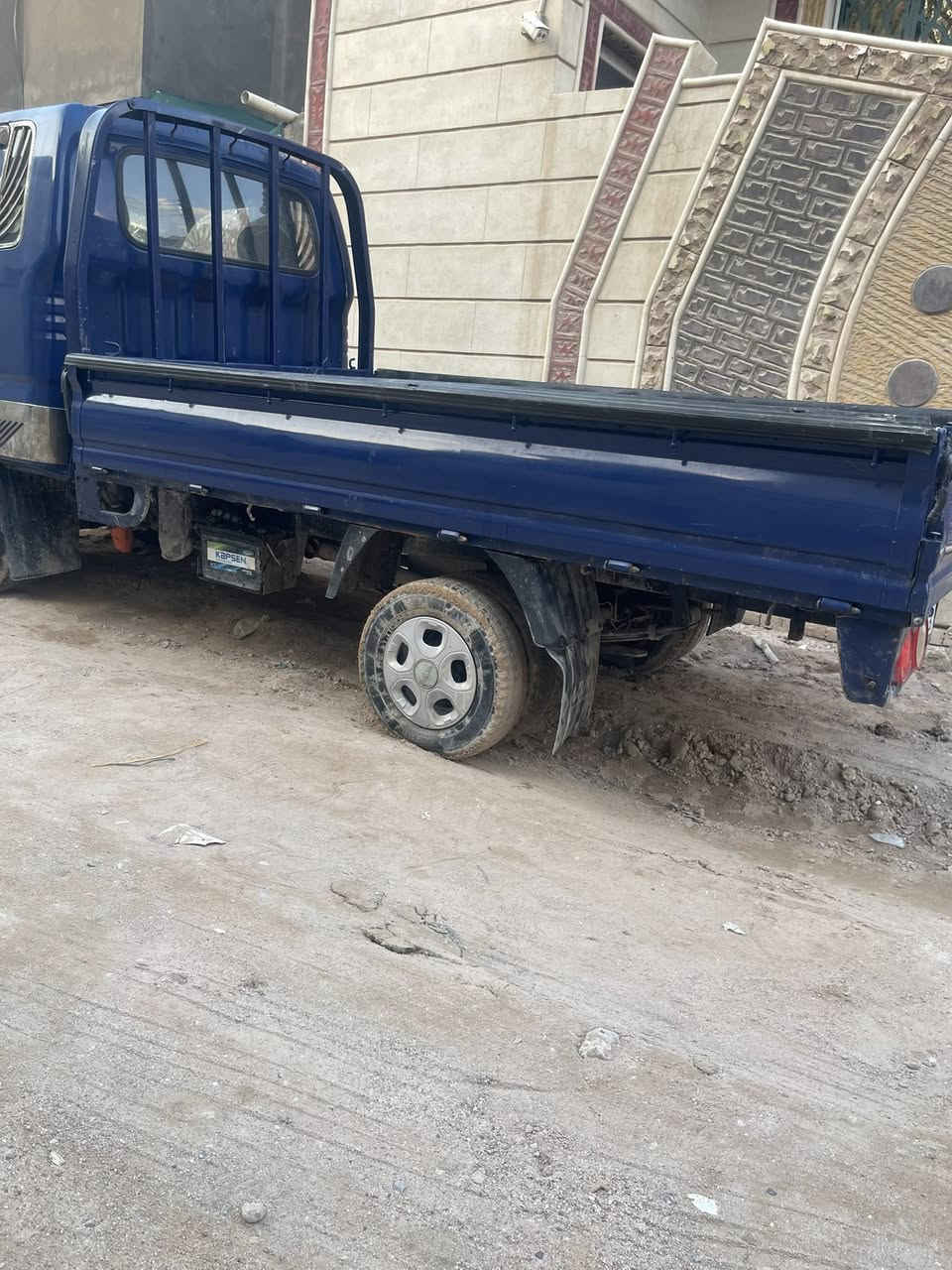 السلام عليكم سياره بنكو موديل 18السياره متومه ارقام دهوك وين مايعجبك تفول بيه كاز كهربائيات كلشي شغل المحرك مالته سبلين نضيف اوتماتيك كلشي شغل ماعده الرون مالته مايشتغل بيه شخط باب السايق مثل ماواضح بصوره السعر 55 العنوان البصره بنفس البصره التواصل ***********
