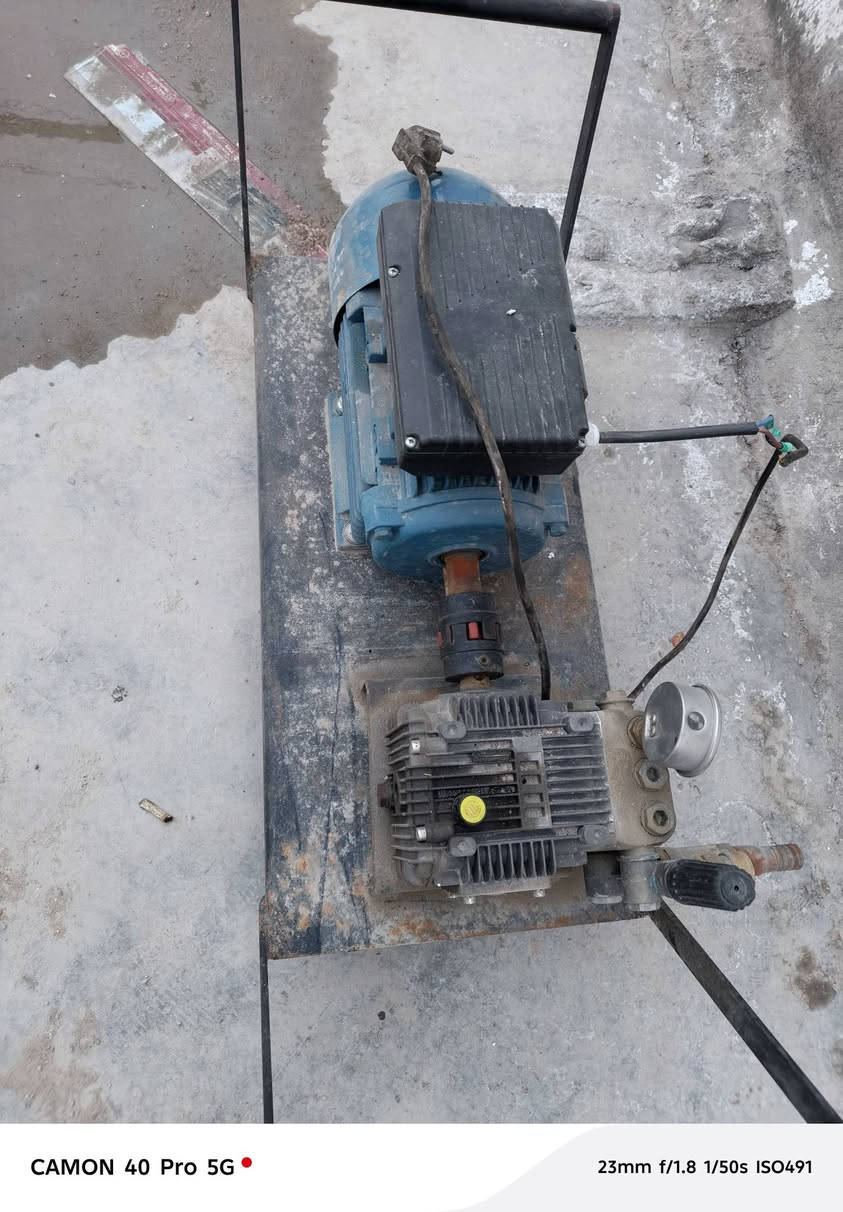 مظخة غسل ايطالي قوي جدن
عتقد بي كنديسر حالين شغال بس الة تفر بيدك جان كلشي ما بي فجة هيج صار فة ما ختة المصلح لن عندي ثاني عمودي
ظغطة 200بار تكدر شد علي مسدس ثاني
مكاني رميثة سعر 400قفل ومشتري 650 رقم الهتف ***********
