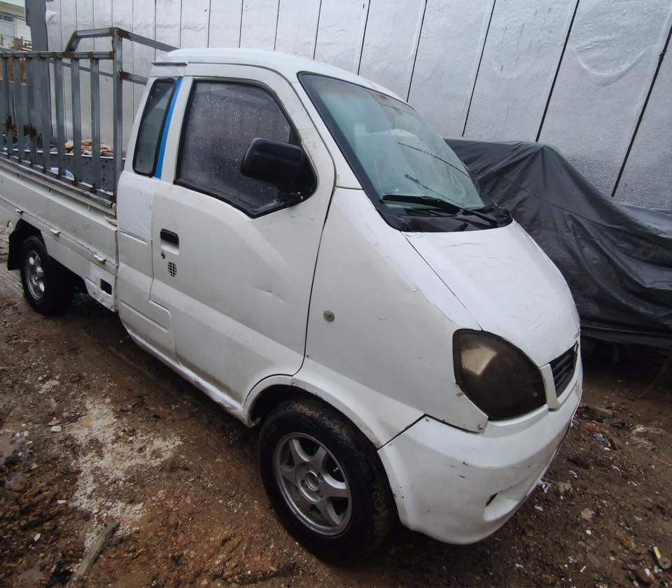 هایڤی مۆدێل 2007
گێڕ و مەکینە و عەکسل بەشەرت
مەکینە بەغ
کامل مەسروفی کراوە
چوار تایەی لۆکی لەژێرە
مەنەفێست
***********
