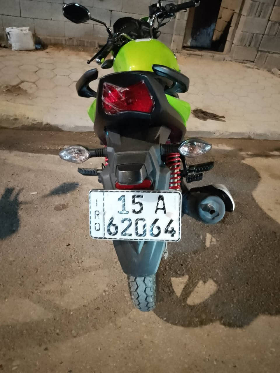 للبيع هاوجي موديل 23 مسجل لوحات انكليزي بعده زيرو ماشيه الف ثاني تبديله للدهن السعر 22 ورقه العنوان الرمادي الورار الشقق الحجريه رقم الهاتف ***********
