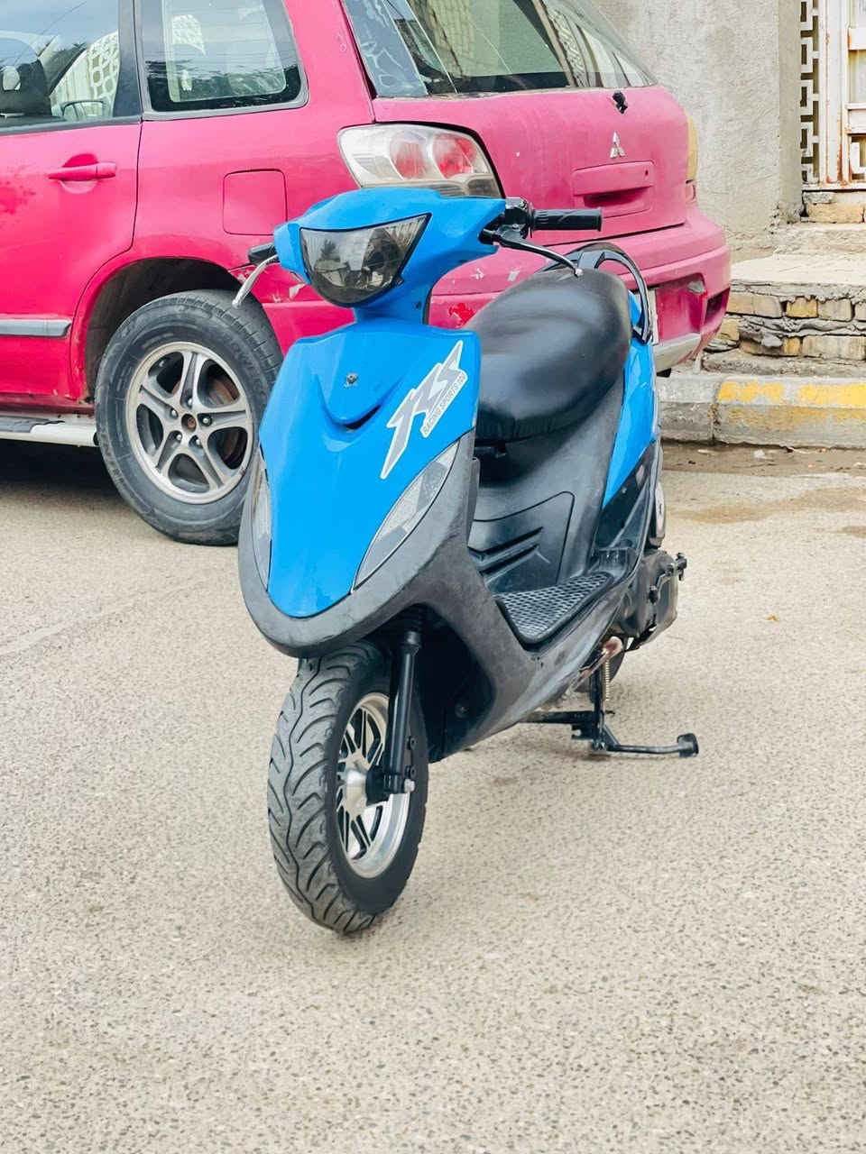 السلام عليكم
ماكس عدله للبيع مفتوحه ولفات كلجات رياضي خلفي امامي صالنصة FM وياله مشيفه دبل خلفي ابو البطل سلف هندر كهربائيات شغاله مكينه ناعمهه شلعه ومعدل اذا ماتعلك بيدك مرجوعه (كفر تجاري مختم تايواني+ملاح قوي) المكان ناصرية مركز السعر550 وبيهه مجال للتواصل خاص او ***********
