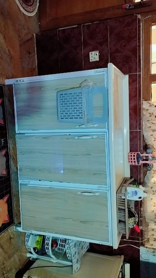 للبيع غرفه نوم 8 قطع  وكاونتر وسنك الغراض نظيفه للبيع بداعي السفر  تواصل واتس  او اتصال *********** عنواني اربيل هفلان
