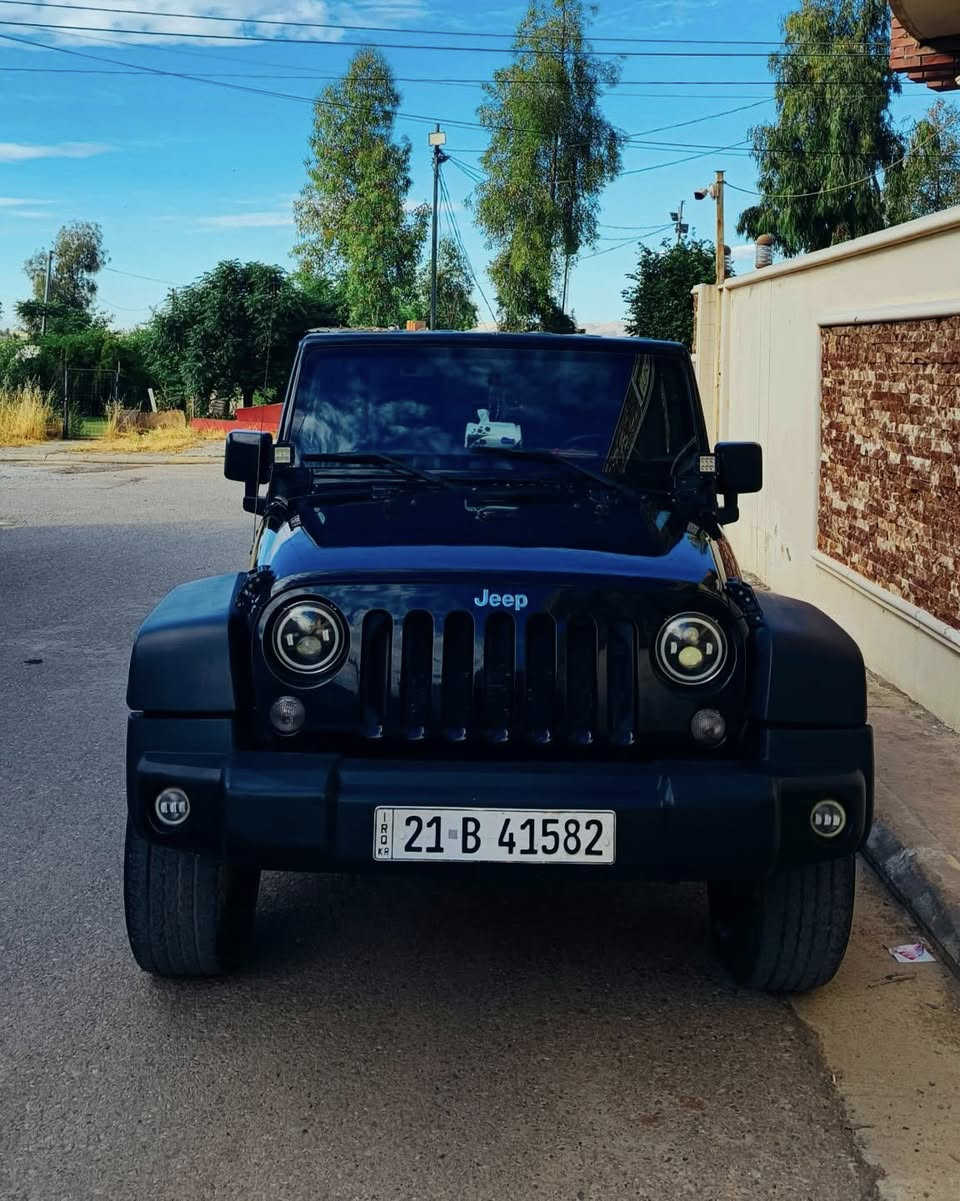 Jeep Wrangler 2018
بدون طلاء، ناقل حركة عادي، 75000 ميل
السعر ١٦٥$ 
***********
