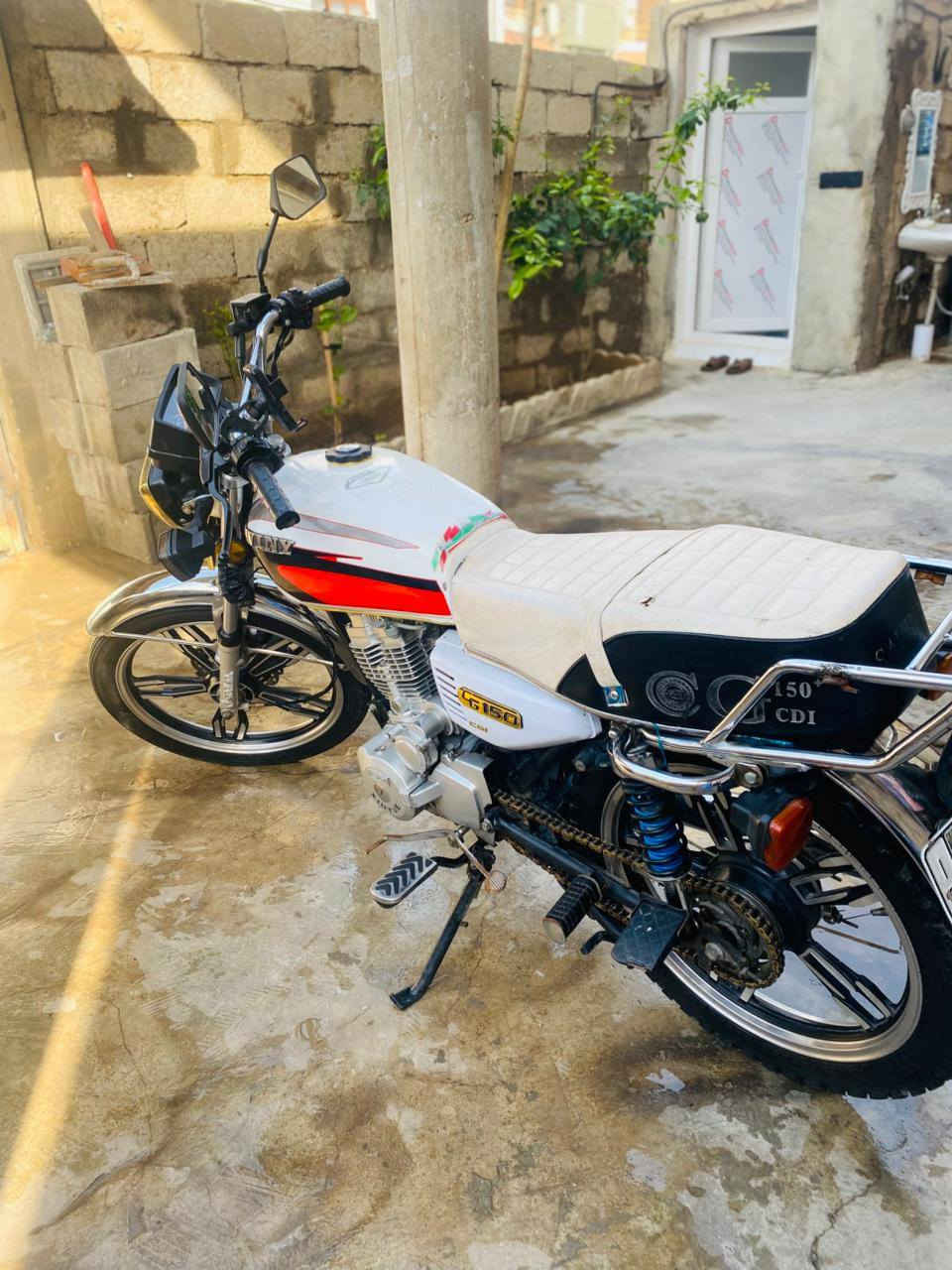 ماطور سيفان إيراني بحالة طيبة جدًا
موديل 2021

🔹 رقم + سنوية جاهزة
🔹 محرك مفتوح ومضمون
🔹 ما بيه لا صرف ولا بخار
🔹 كهربائيته شغالة 100%
🔹 شغل نظيف ومجرب وما يحتاج أي شي

✔️ شرط تحويل
✔️ مناسب للي يريد ماطور جاهز ويستفاد منه فورًا

💰 السعر  ميلون ونص  وبي مجال 

📍 الموقع: (كركوك)
📩 التواصل خاص، او ع واتساب 
***********
