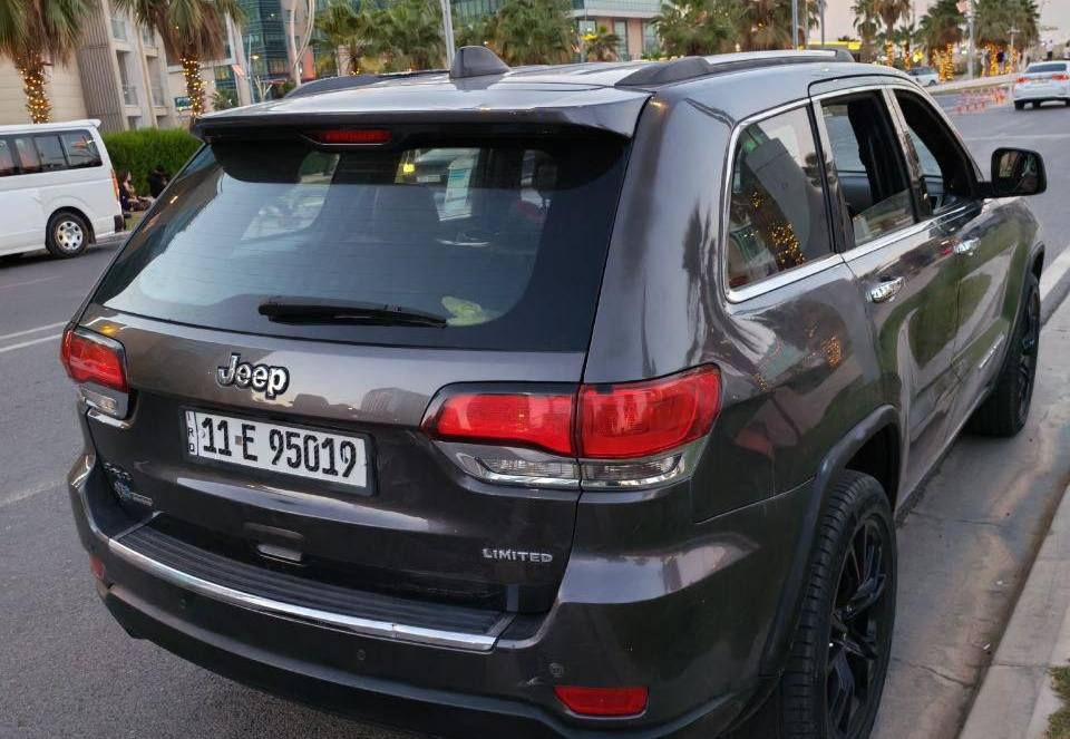 جيب گراند شيروكي موديل 2020  محرك V6 3600 السياره نظيفه كير ومحرك مكفول السياره ماشيه السياره فول موصفات 1/1 المكان بغداد. كرخ 

💎 ســعــر ✅ ::  الــرد تلقائي 📮

مواصفات:
فتحه سقف
مثبت سرعه
كشنات جلد تدفئه وتبريد
كشنات كهرباء
بصمه تشغيل
اشاير بالمري
مثبت سرعه
گير 8 نمر
قطعتين تبريد 
صندوگ كهرباء
ثلاث انظمه قيادهEco , Normal , Sport
حساسات خلفيه رادا باالمري
هيتر بالمري الجانبيه
السياره لمتدد 1/1 

للاستفسار 
***********
