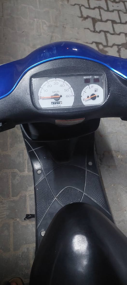 البيع دراجة ساسوكي ستين مجفته السعر ٣٠٠ الف  للتواصل *********** بغداد الحريه
