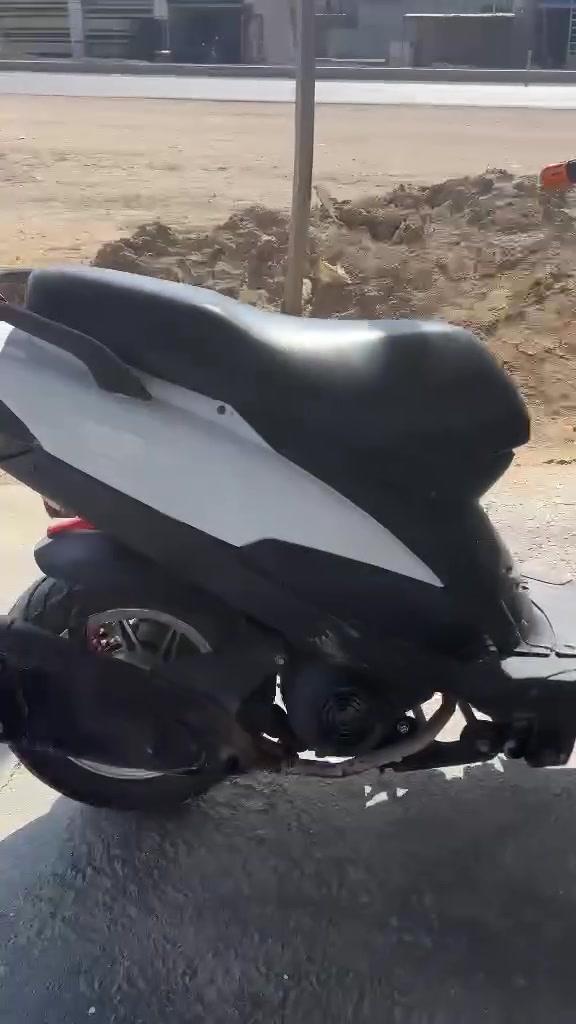 للبيع السعر 250
المكان الحر 
 شغالة
@إشارة 
@إشارة


**إذا كنت صاحب هذا الإعلان وتريد حذفه لأي سبب، رجاءا أرسل رسالة إلى الدعم الفني**