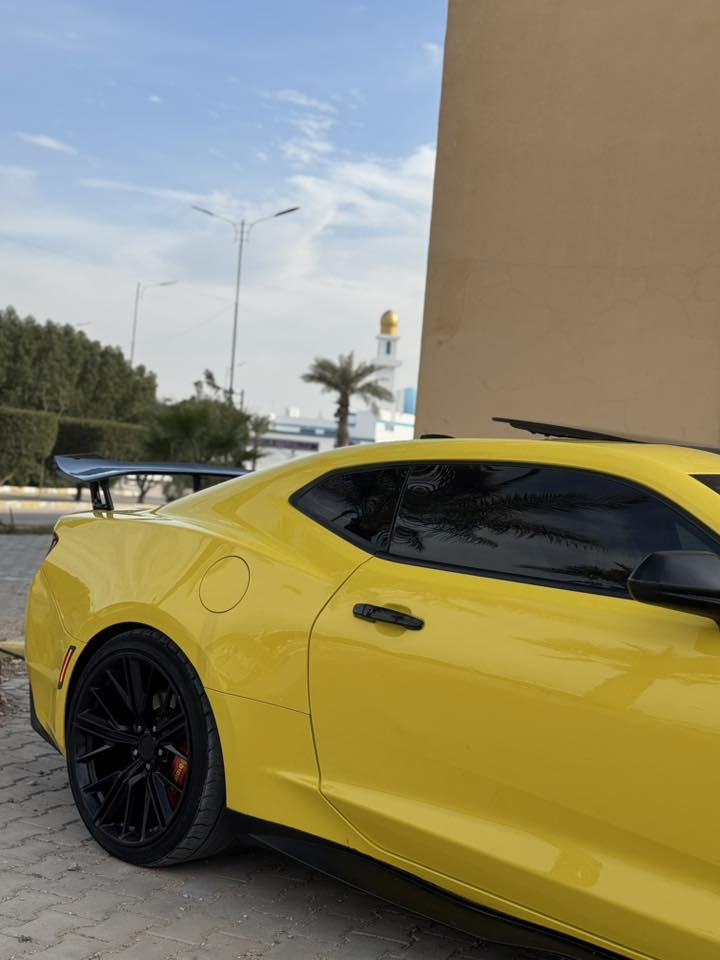 للبيع شوفرليت كمارو2016  
محرك 6 سلندر 3600
حادثه جاملغ طرف بنيد 
رقم اربيل هزه ورقم جديد تحويل مباشر 
كير محرك صدر بشرط لوك 
تراي كلش حلو 

#مواصفات 
بصمه 
سلايت روف 
رادر جانبي خلفي 
شفتات ستيران 
تشغيل عن بعد 
شاشه 
داخل جلد  
كامره خلفيه دواره 
بك لايتات LED 
صوت رهيب كلش حلوو 🙋 بلادي 
لايت زنون 
وياله قياس 20 
فول الفول شنو البالك بيها 

#مكان سياره النجف 📍

للاستفسار وتفاصيل
رقمي *********** السعر 125 بيه مجال
