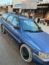 البيع سياره فوردسكررت موديل 1991 صدر جديد الامامي وباتري جديد  والسيار...