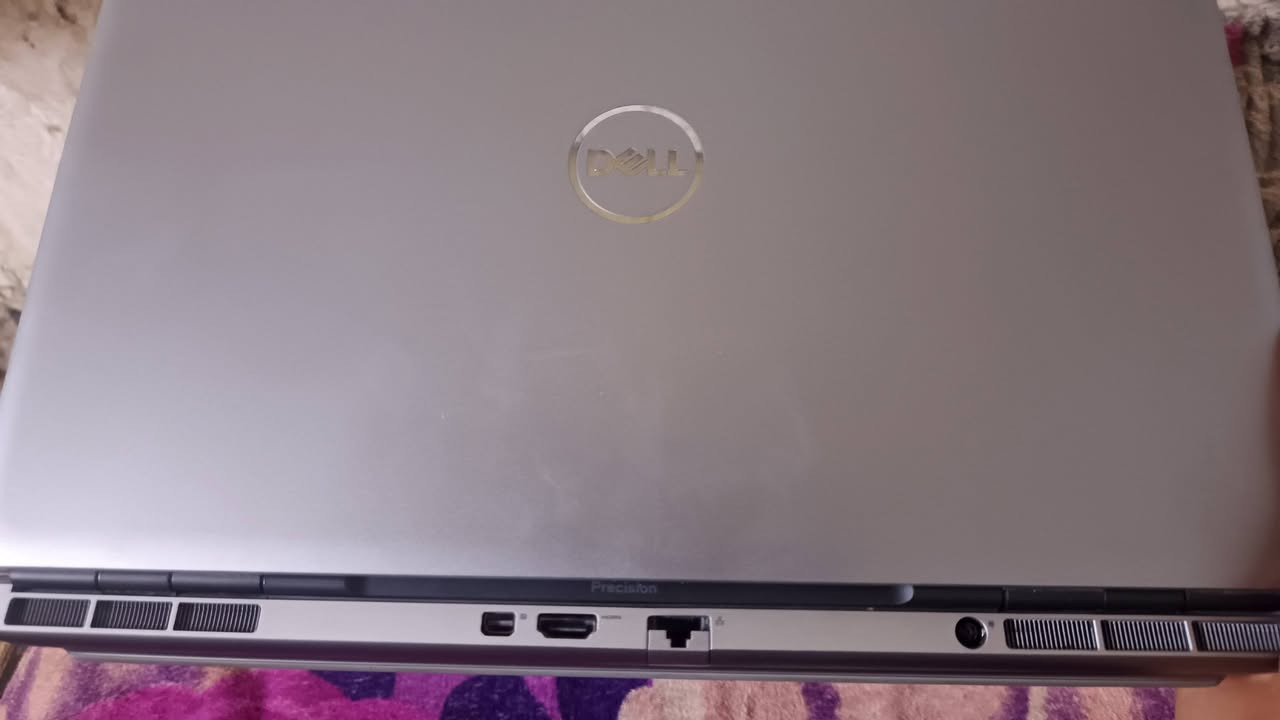 لابتوب للبيع ..

لابتوب DELL  حجم الشاشة 14 
ssd:512
ram:16
core:i7
gen:10
كرت الشاشة منفصل :4gb
تحتوي منفذين USB ومنفذين تايبسي ومنفذ sc  
كيبورد مع led عند اللمس
ب600وبيها مجال

+964 771 559 1009


**إذا كنت صاحب هذا الإعلان وتريد حذفه لأي سبب، رجاءا أرسل رسالة إلى الدعم الفني**