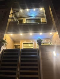 للبيع،،،،دار 🏠حديث، يحتوي  ع ثلاث غرف نوم ستقبال ومطبخ طابقين الموقع📍ا...