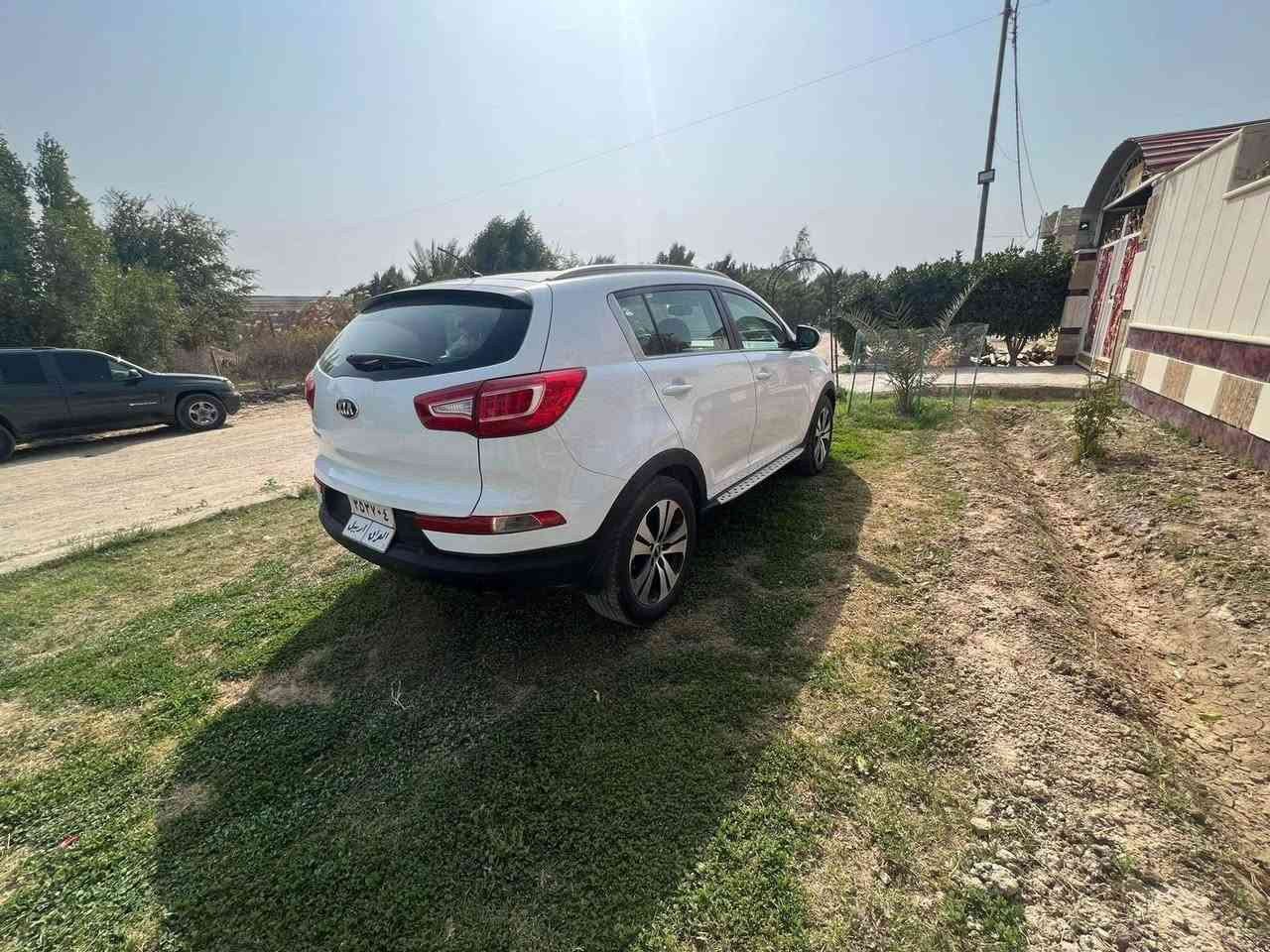 السلام عليكم كياسبورتج موديل ٢٠١٤  خليجي كفاله عامة المواصفات نص فول  للبيع فقط سعر ١٥٥ وبيها مجال للطبين 
*********** الموقع واسط صويرة
