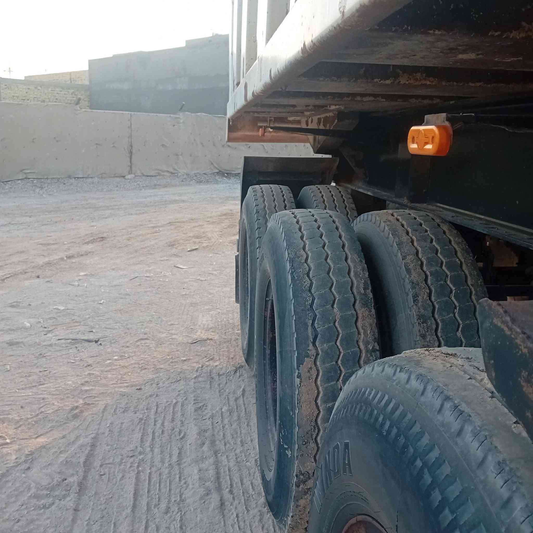 سلام عليكم عربانه ماموت إماراتي عكال عالي الذرعه 46 مكفوله كفاله عامه تخم تاير حداديه جديده ***********

